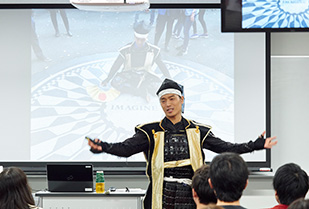 グローバル・コミュニケーション学部主催講演会　名古屋おもてなし武将隊 徳川家康公が語る