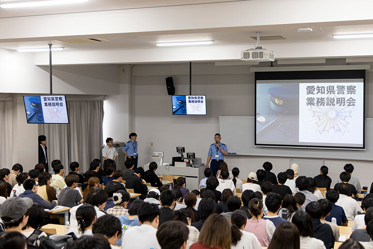 人間情報学部 キャリアデザイン科目②