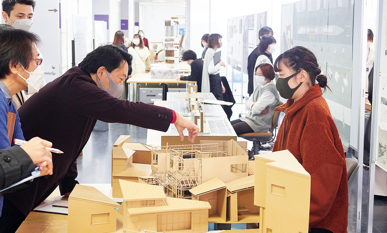 建築、インテリアデザイン、まちづくりを学ぶことを通じてコミュニケーション力・表現力・創造力を身につける