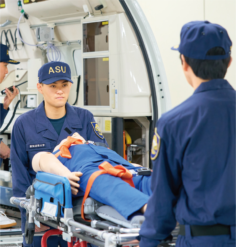 先輩から聞く学科（専攻）のこと