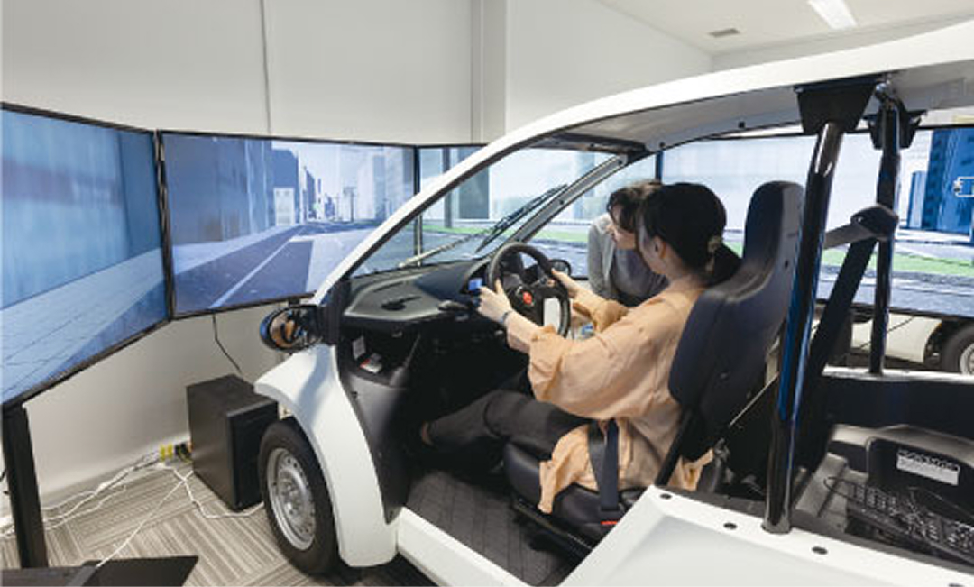 シミュレータルーム