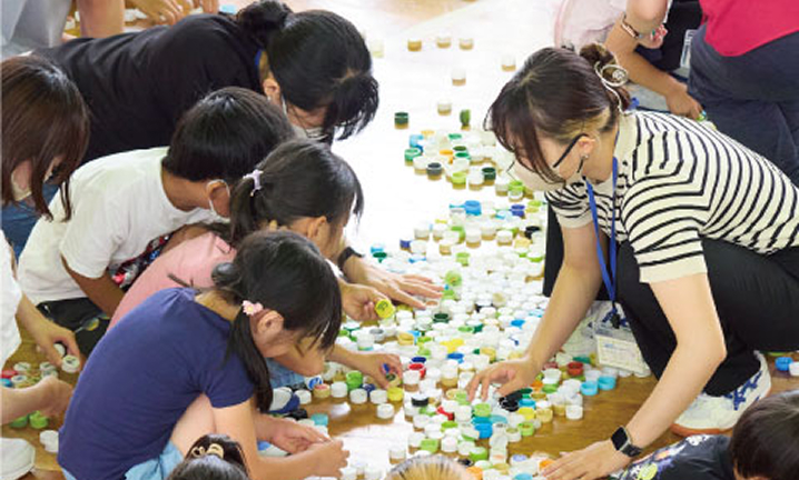 子どもたちの体験学習をサポート