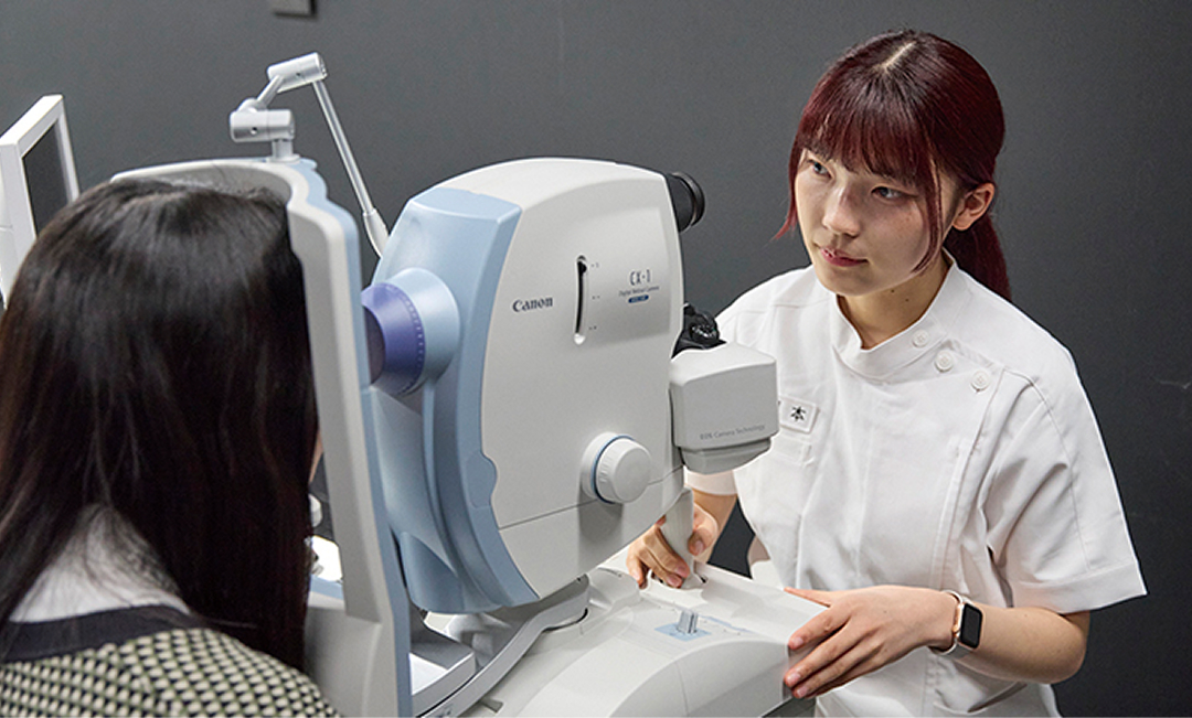 眼底カメラ