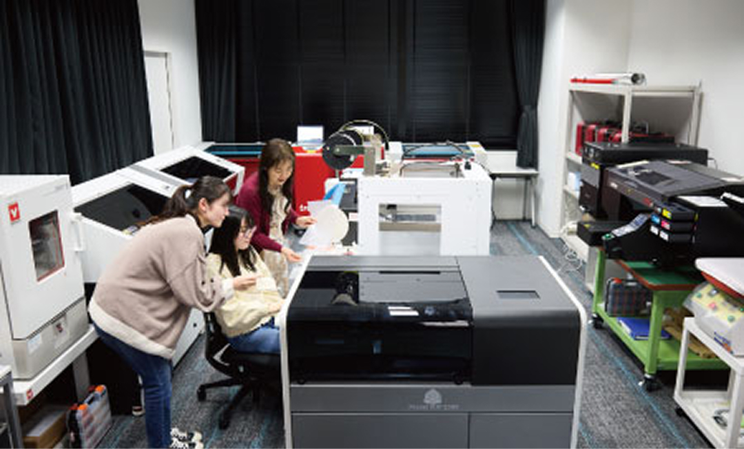 デジタルファブリケーションルーム