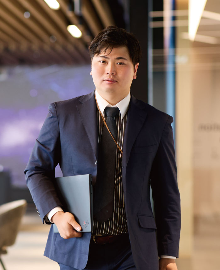 先輩インタビュー