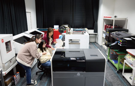 デジタルファブリケーションルーム