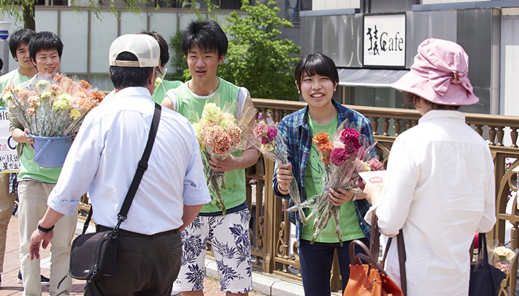 〈まちづくり〉堀川フラワーフェスティバル