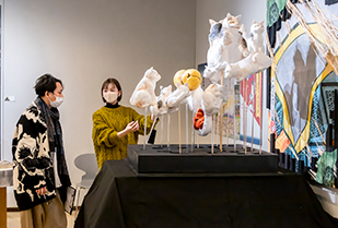 浮世絵の立体化という斬新な発想と丁寧な作業で第8回公募展「みんなの美術展」みなーと特別賞を受賞。