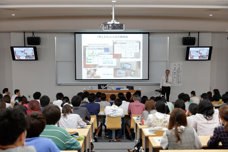 人間情報学部第2回講演会 「環境問題と高齢化社会対応 ―課題解決技術先進国をめざして―」