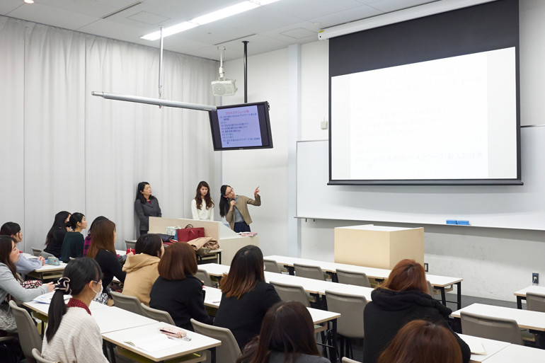 愛知淑徳大学 英文学科教育プログラム 英文学科生のためのエアライン講座