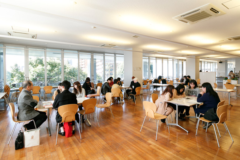 生きている図書館