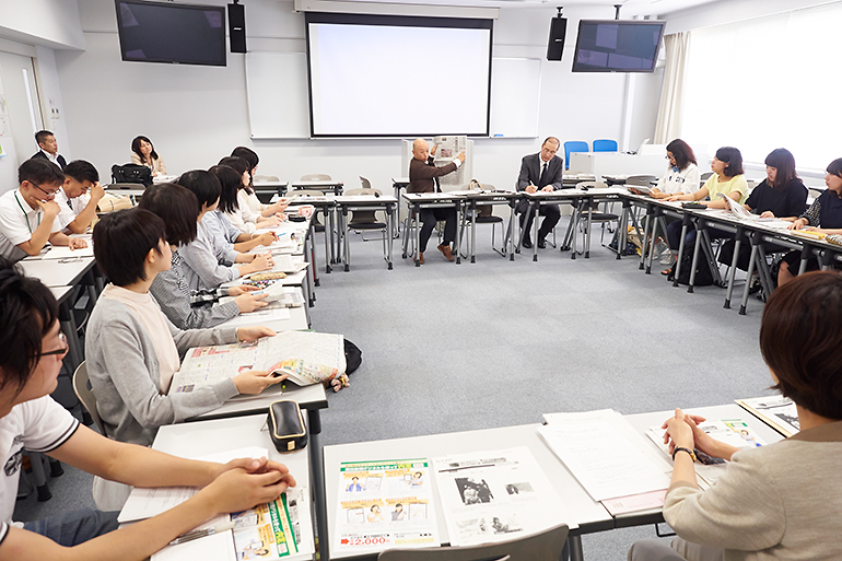 愛知淑徳大学・永井ゼミ生と朝日新聞との車座集会