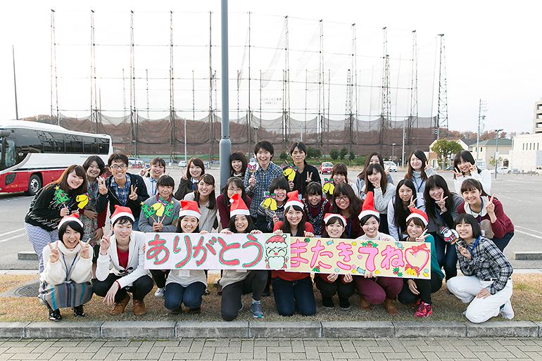 愛知淑徳大学 コミュニティ・コラボレーションセンター×JDRトヨタ ぬくもりの会 クリスマスイベント