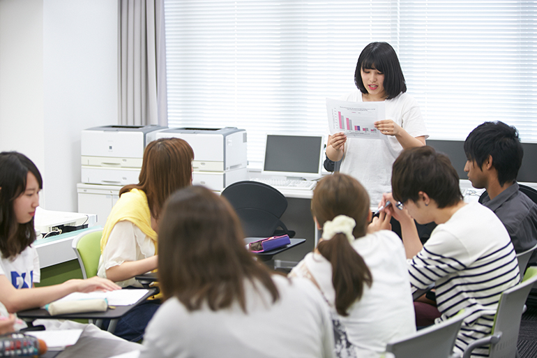 ビジネス学部　授業風景　ビジネス英語Ⅰ・Ⅱ