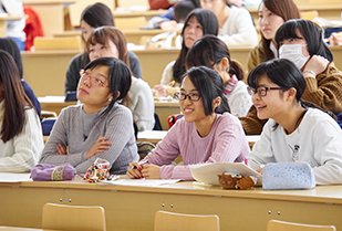 文学部主催 中古文学会50周年記念連携企画講演会　「晶子源氏」誕生秘話