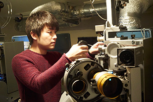 メディアプロデュース学部主催 小倉ゼミ第一回フィルム映画上映
