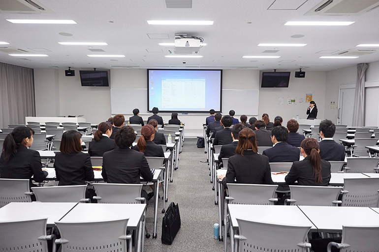 ビジネス学部 大塚ゼミ 産学連携プロジェクト 中間報告会