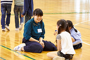 小学校英語サポート「えいごであそび隊」