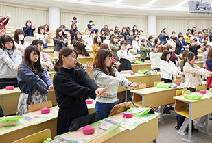 健康医療科学部 健康栄養学科 講演会 救急蘇生法を実践する「PUSH講習」