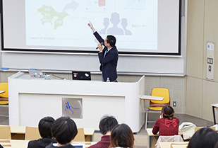 創造表現学部　学生企画イベント「美術館とソーシャルメディアの可能性―シェアされるアート。森美術館の取り組みと、これから―」