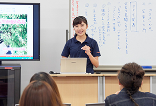 交流文化学部 フィールドスタディ観光3／担当・谷沢明　沖縄フィールドワーク・プレゼンテーション