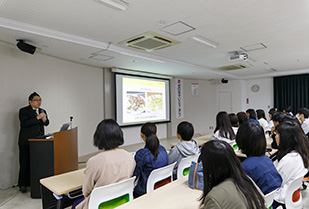 健康医療科学部 健康栄養学科 新入生研修合宿 ポッカサッポロフード＆ビバレッジ株式会社 工場見学