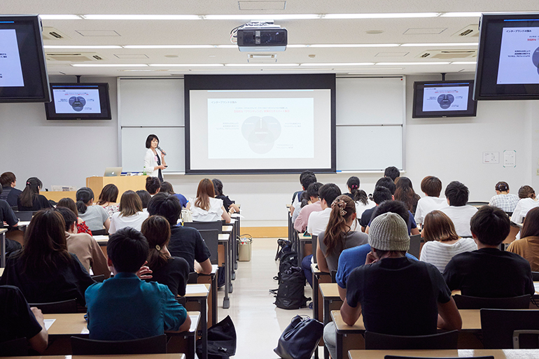 ビジネス学部　ビジネス研究科講演会「成長を加速させる、ブランドのチカラ。」