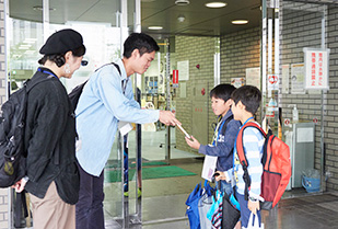 長久手市大学連携推進ビジョン4U 「はじめてのおつかい」
