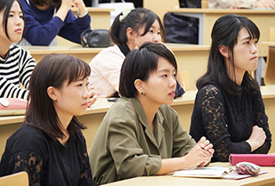 文学部 教育学科 講演会「寝たきり社長 佐藤仙務の挑戦」