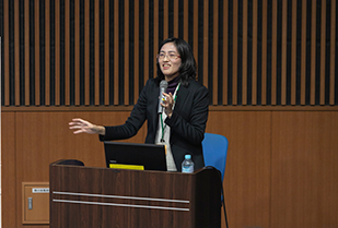 司書課程 講演会「司書のお仕事　とある公共図書館の一日」