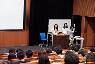 教志会イベント 映画「みんなの学校」上映会、OB・OGと先生のトーク