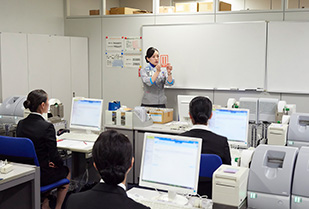 ANAエアラインスクール講座「学外研修」