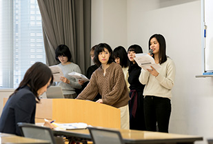 ビジネス学部 企業分析プロジェクトB （東海地区のグローバルカンパニー） 分析結果報告会