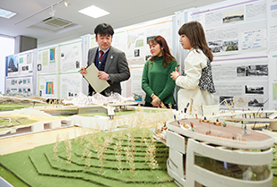 建築・インテリアデザイン専攻 2020優秀作品展