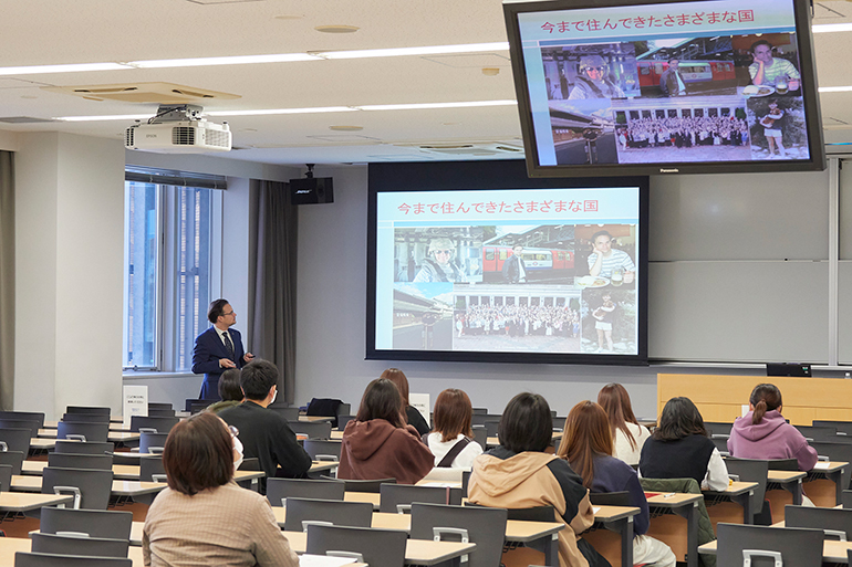 在名古屋米国領事館 ゲーリー・シェイファー首席領事による International Education Week講演「外交官のキャリアパス」