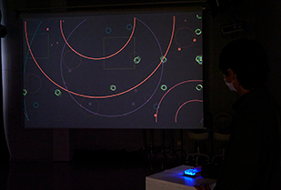 創造表現学部 メディアプロデュース専攻 作品展示プロジェクト2021 Di-STANCE 阿部ゼミ4年 卒業制作展「点と線と円」
