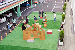 建築・インテリアデザイン専攻 間宮ゼミ　裏星が丘芝生ひろば　Behind the Hoshigaoka terrace