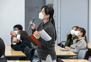 交流文化学部 ランゲージ専攻企画「日本語学習者に聞く！」