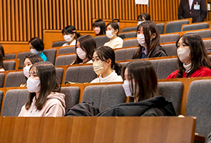 文学部 総合英語学科 平林美都子教授 最終講義 「ボストンから消えた地名 マーガレット・アトウッドの『ダンシング・ガールズ』を読む」