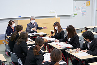 ビジネス学部 大塚ゼミ 産学連携プロジェクト　最終報告会