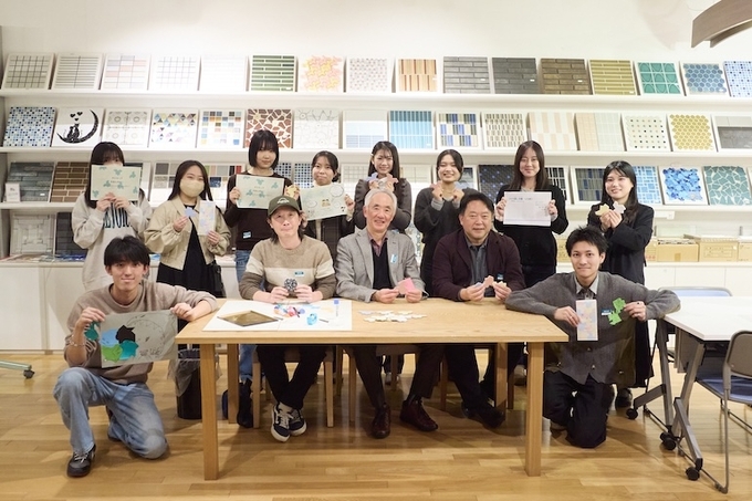 建築学部 清水ゼミ×多治見市モザイクタイルミュージアム 「自分だけのくり返し文様（テレセーション）をデザインしてみよう！」