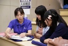 愛知淑徳大学 体験講義 2013　～見て、聞いて、触れて授業体験！～