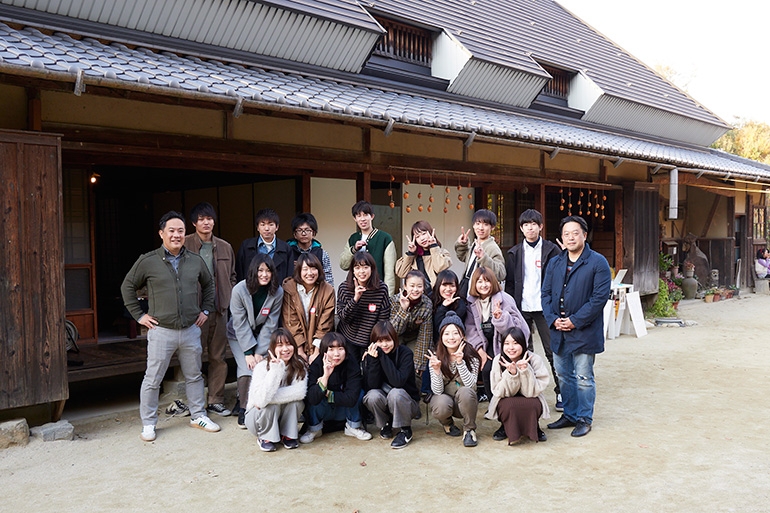 創造表現学会主催「こみくしょん」