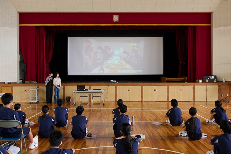 交流文化学部 林ゼミ 学生グループtamagon 中学校講演