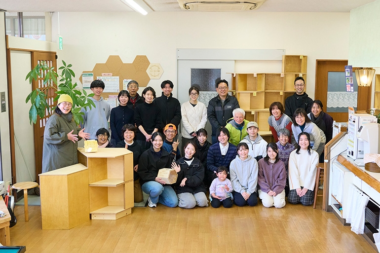 建築学部* 宮本ゼミ ひと箱本棚づくりワークショップ