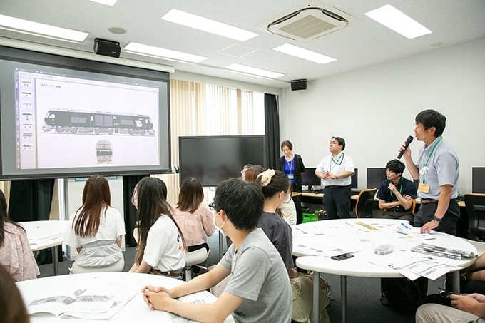 メディアプロデュース専攻 宮田ゼミ「演習Ⅰa」デザイン提案の最終プレゼン