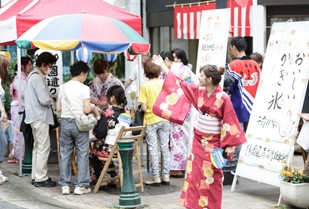 交流文化学部 小林ゼミ　御園通商店街 五百円市