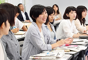 愛知淑徳大学・永井ゼミ生と朝日新聞との車座集会