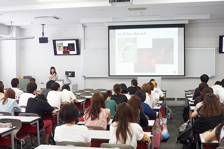 文学部 英文学科 「アメリカ・イギリス・オーストラリア留学帰国報告会」