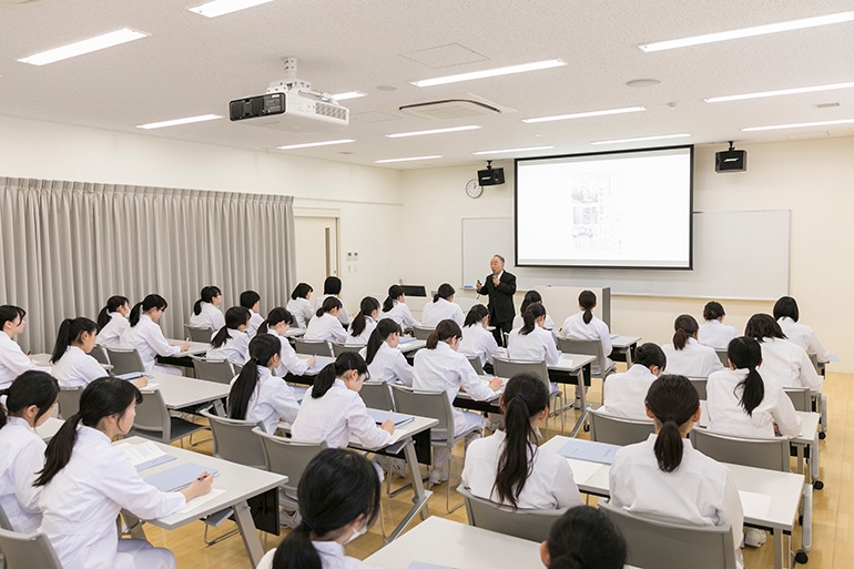 健康医療科学部 健康栄養学科 早期体験学習